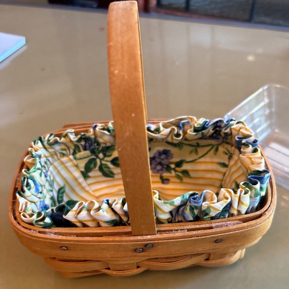 Longaberger Parsley Basket with Plastic Protector and Blue Floral Fabric Liner